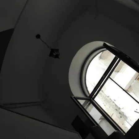 아 두에 파시 다 단테 나폴리