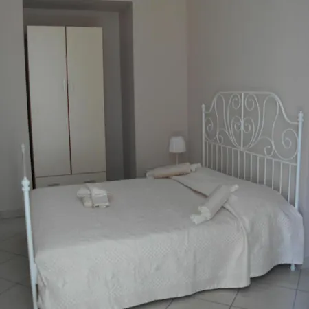 아 두에 파시 다 단테 4*