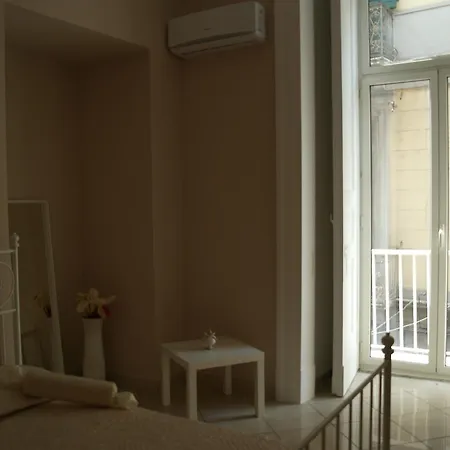 B&B 아 두에 파시 다 단테