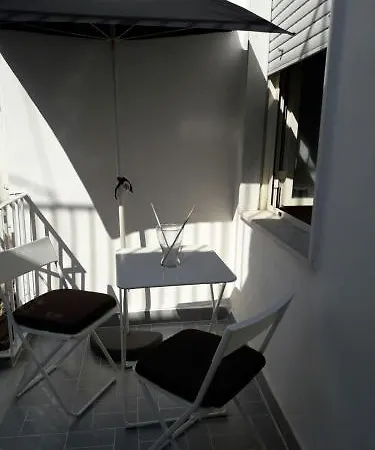 Bed & Breakfast A Due Passi Da Dante 4*