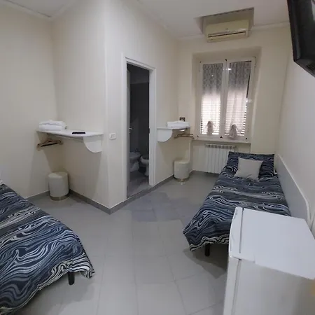 A Due Passi Da Dante