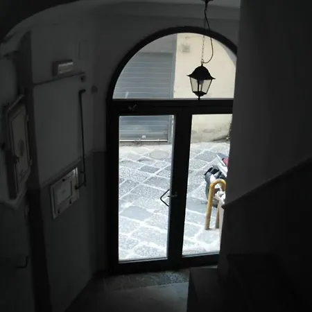 A Due Passi Da Dante