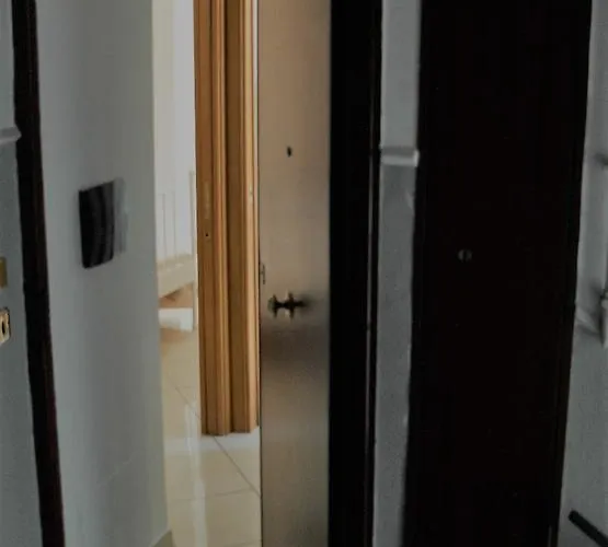 A Due Passi Da Dante Bed & Breakfast Napoli